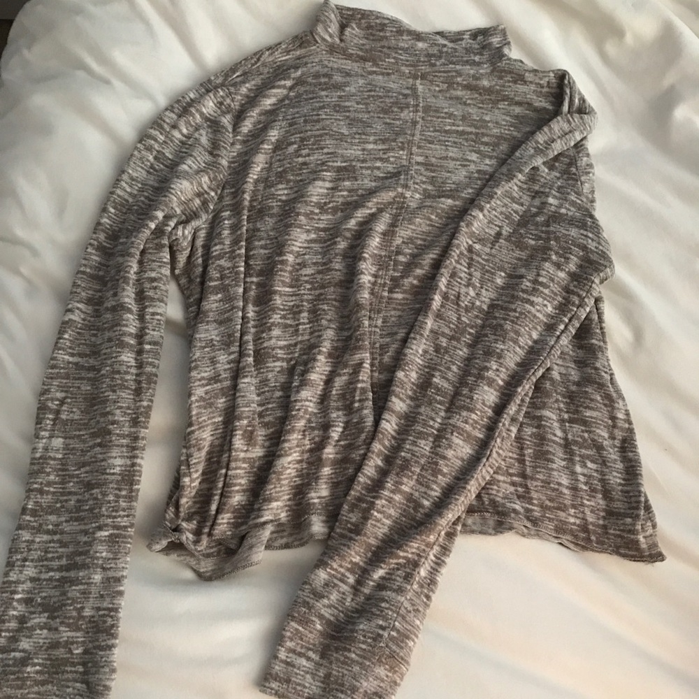 Long sleeve mock turtleneck